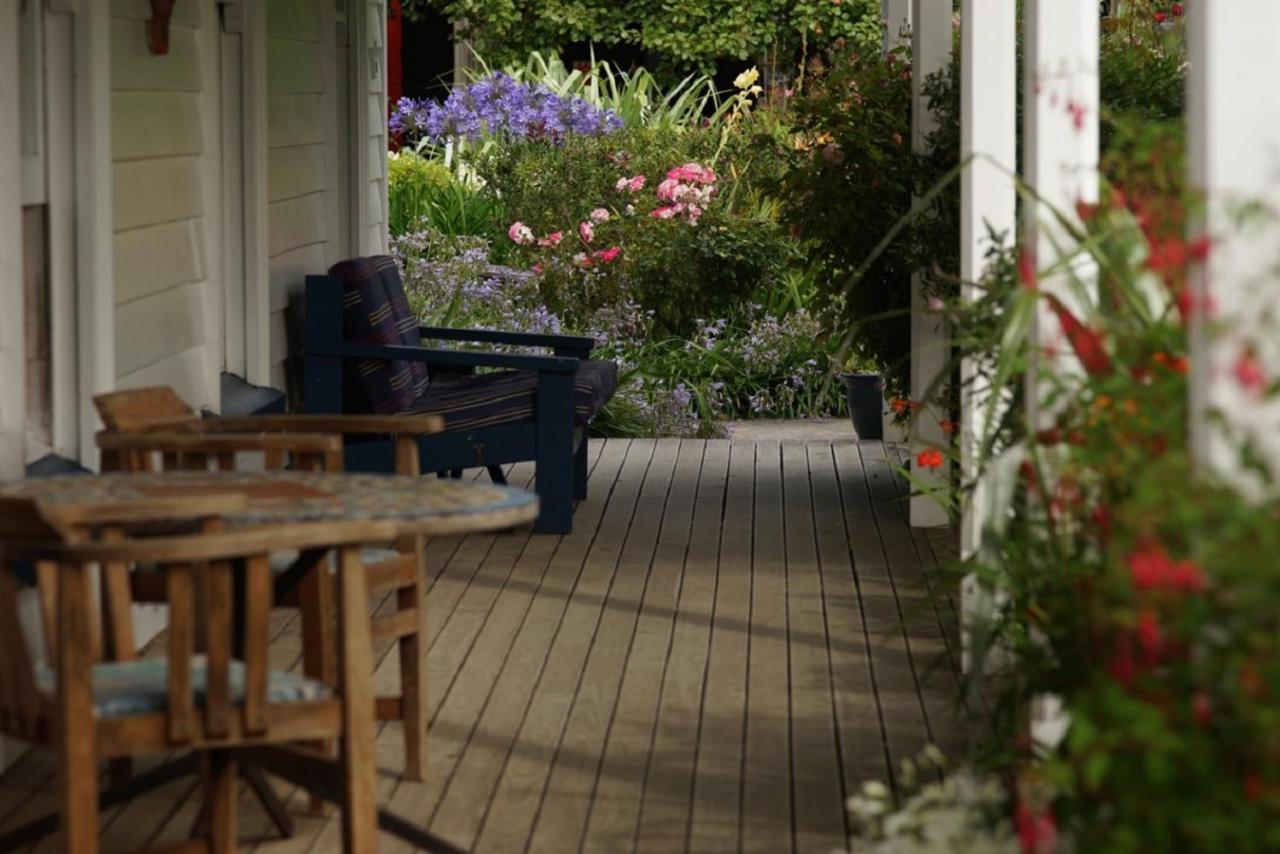Halfmoon Cottage Akaroa Eksteriør bilde